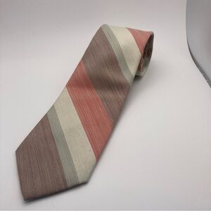 Marquis Pink‎ and Gray Silk Tie with Diagonal Stripes